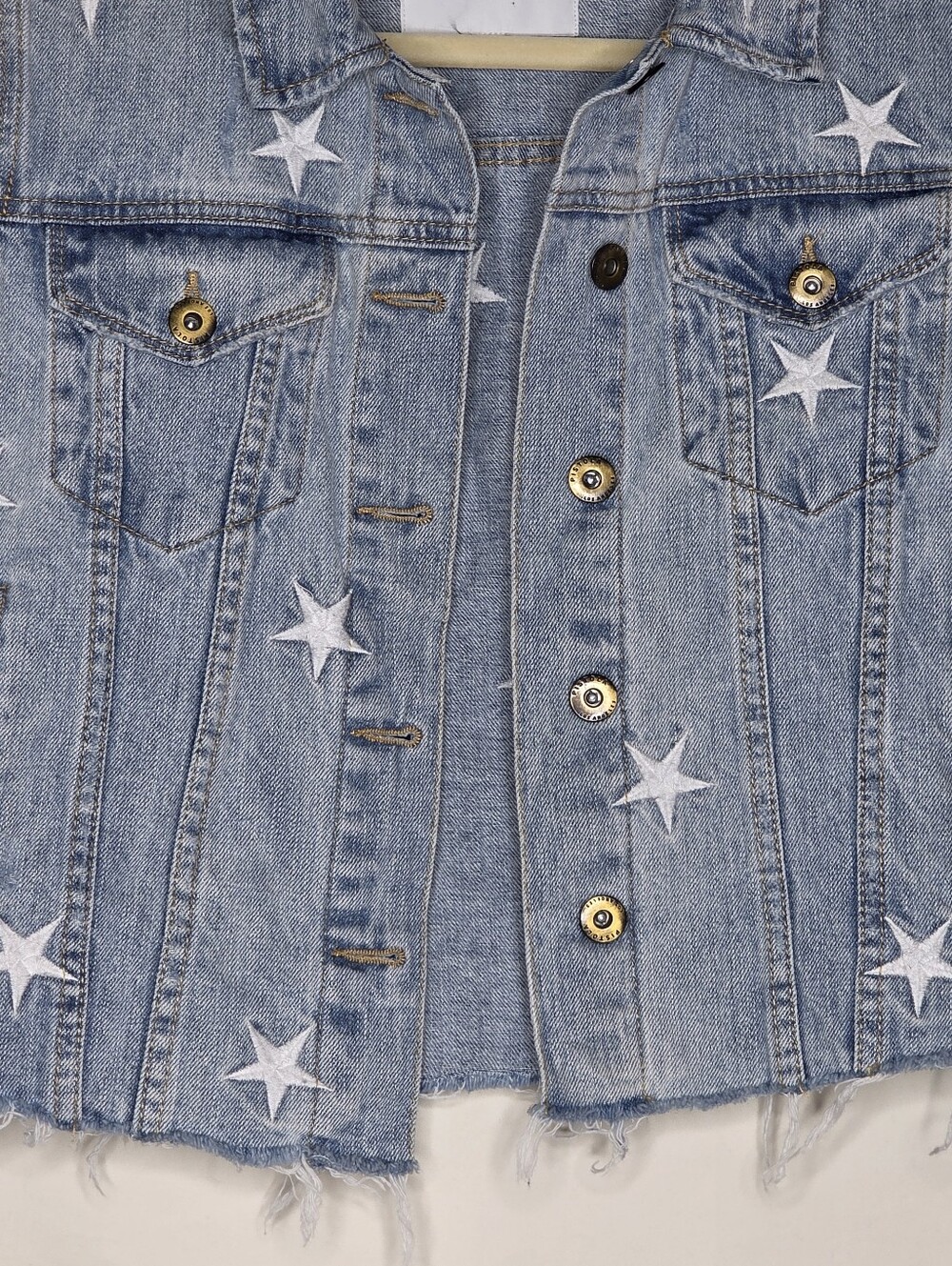 Pistola Brando Star Embroidered Jean Jacket Size M Light Wash Denim Raw Hem - Picture 3 of 12